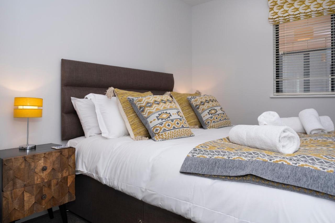 2 Putsborough - Luxury Apartment At Byron Woolacombe, Only 4 Minute Walk To Woolacombe Beach! Dış mekan fotoğraf