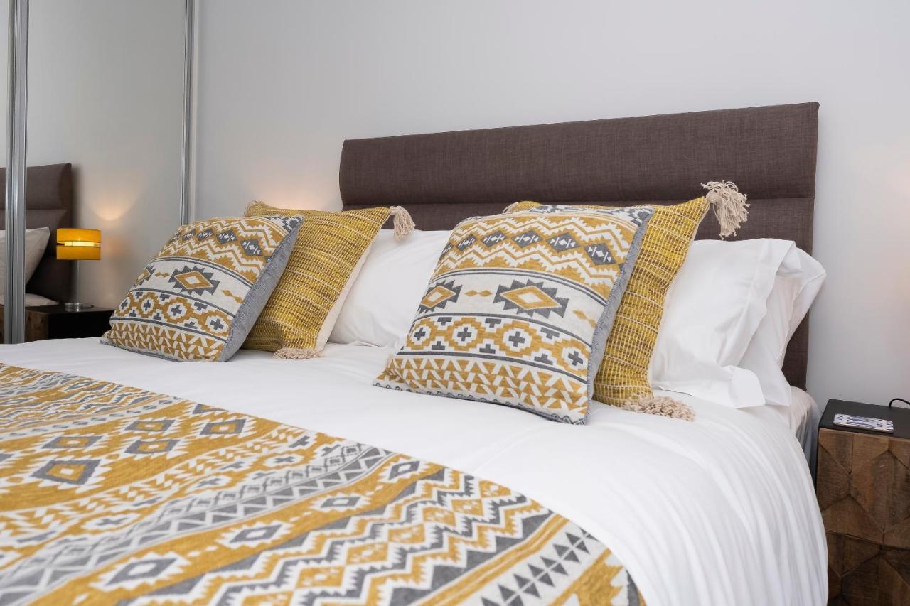 2 Putsborough - Luxury Apartment At Byron Woolacombe, Only 4 Minute Walk To Woolacombe Beach! Dış mekan fotoğraf